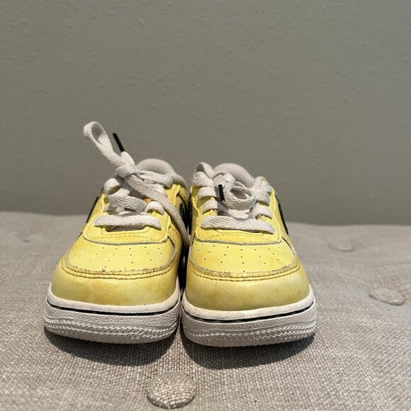 Nike Air Force 1 Kids 6.5C Yellow “Peace Love Basketball” DC7322-700 - Picture 2 of 6